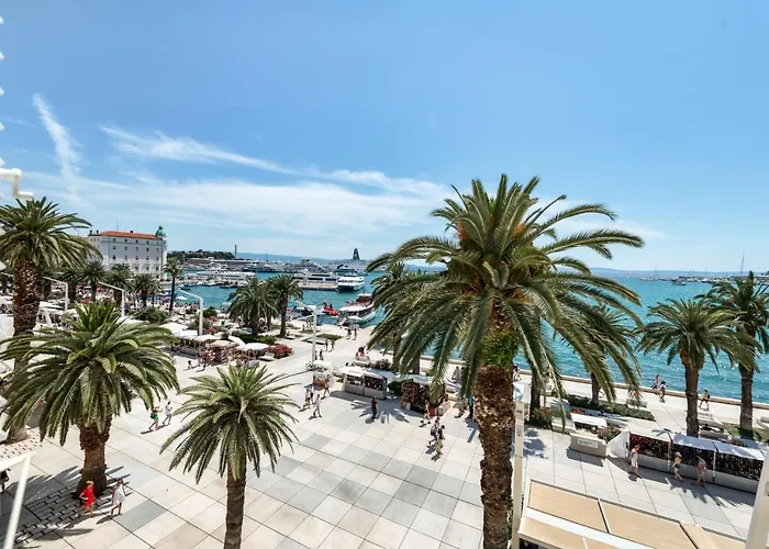 Palms Promenade Luxury Gasthuis Split