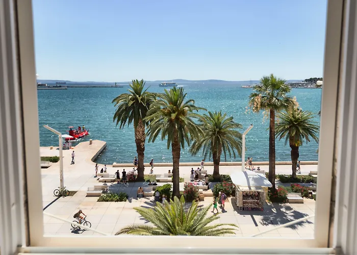 Gasthuis Palms Promenade Luxury Split