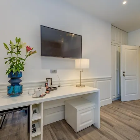 Palms Promenade Luxury בית הארחה ספליט