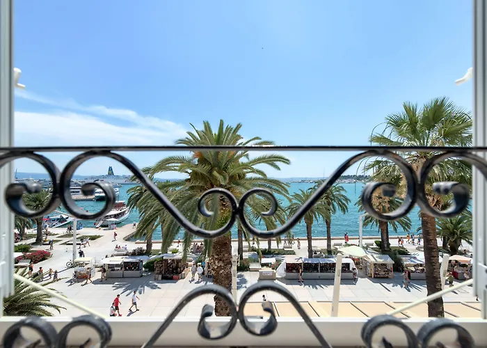 Palms Promenade Luxury Penzion