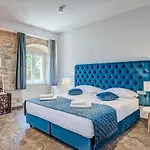 Palms Promenade Luxury Guest house 4*