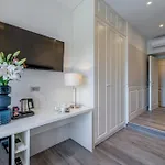 Πανσιόν Palms Promenade Luxury 4*