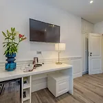 Palms Promenade Luxury Guest house Split