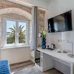 Palms Promenade Luxury Guest house Split