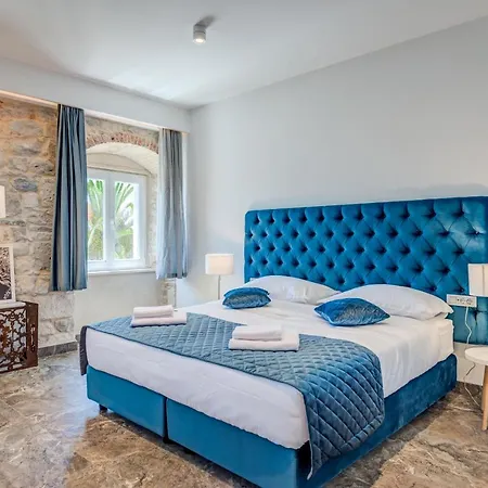 Palms Promenade Luxury Affittacamere 4*